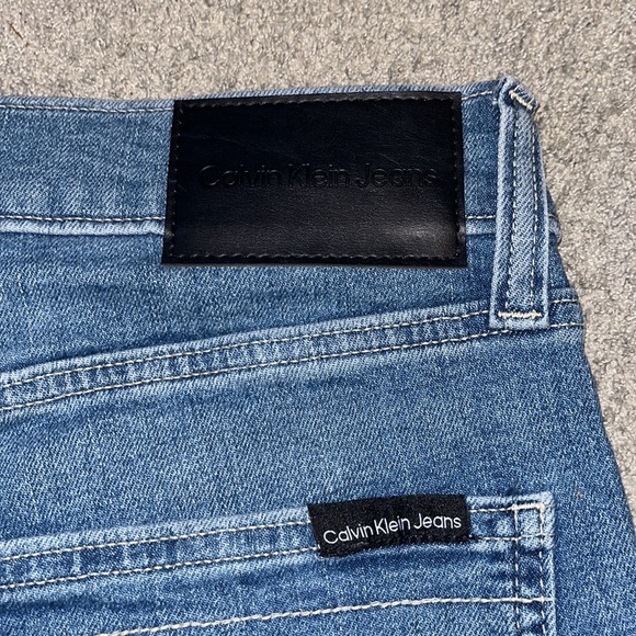 Calvin Klein Mens straight fit jeans - Picture 7 of 7